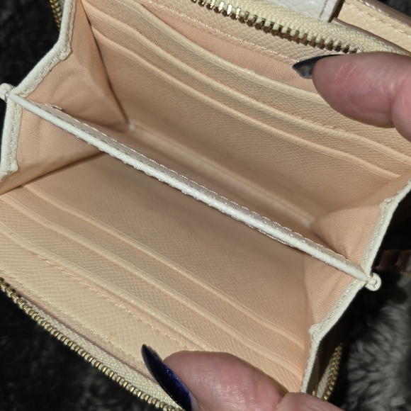 Coach Snap Fold Wallet - Picture 5 of 5